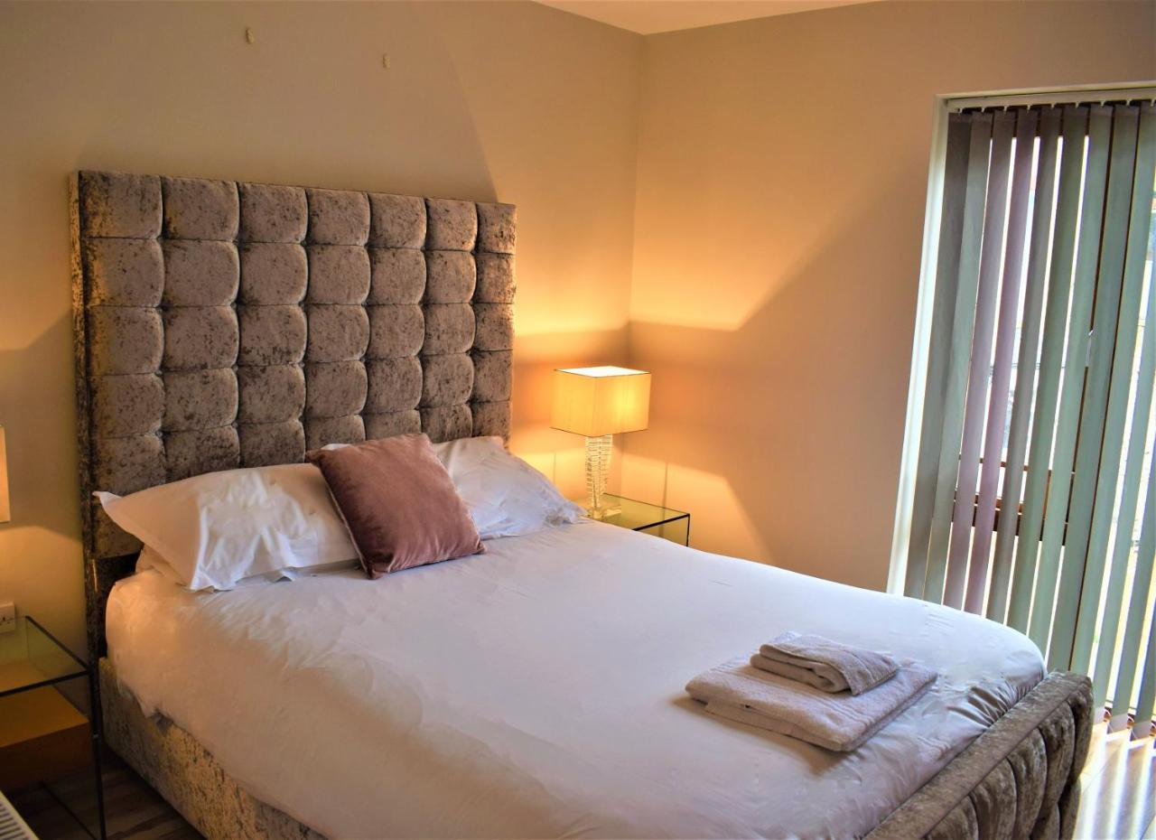 Lux Living Apartments - Alpha Apartments Кембридж Экстерьер фото